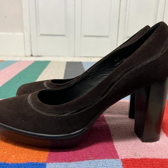Tod's Brown Suede Block Heel Pump - 41 - Picture 3 of 7